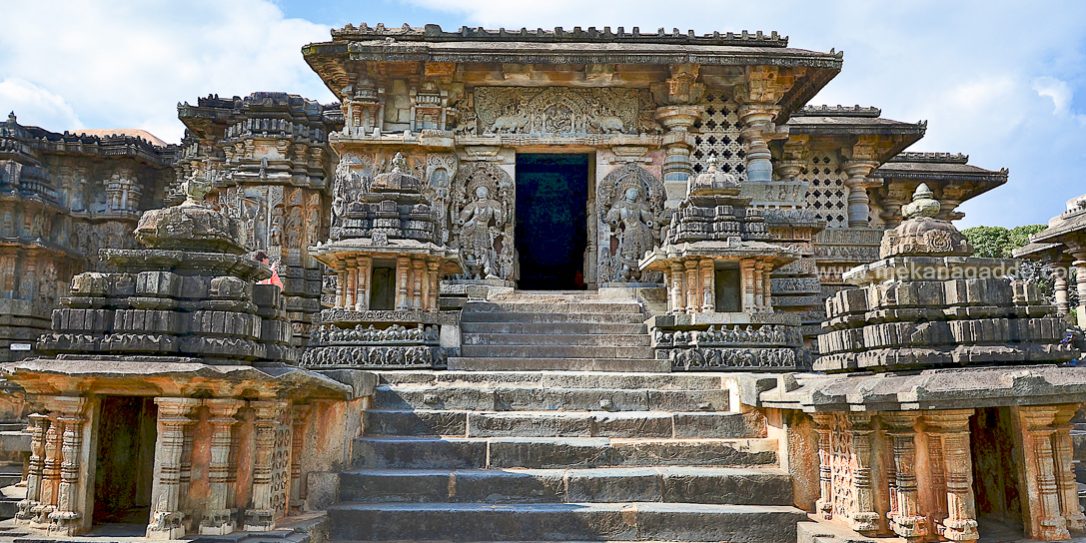 Halebidu-Temple-1086x543